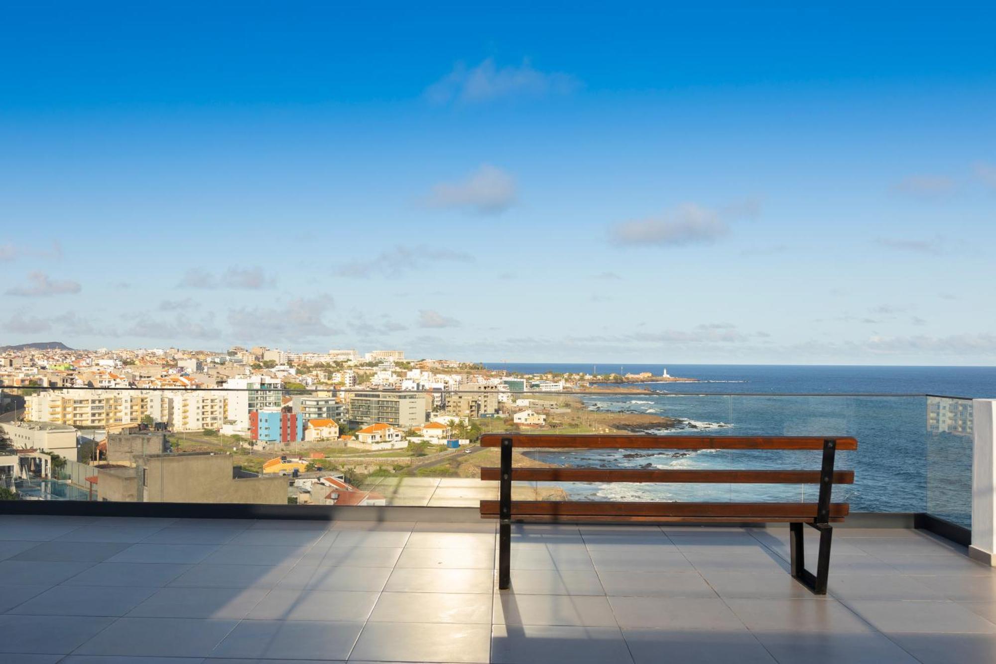 3 Bdr Aprt, Amazing Seaview, Rooftop Pool - Lcgr Praia Esterno foto
